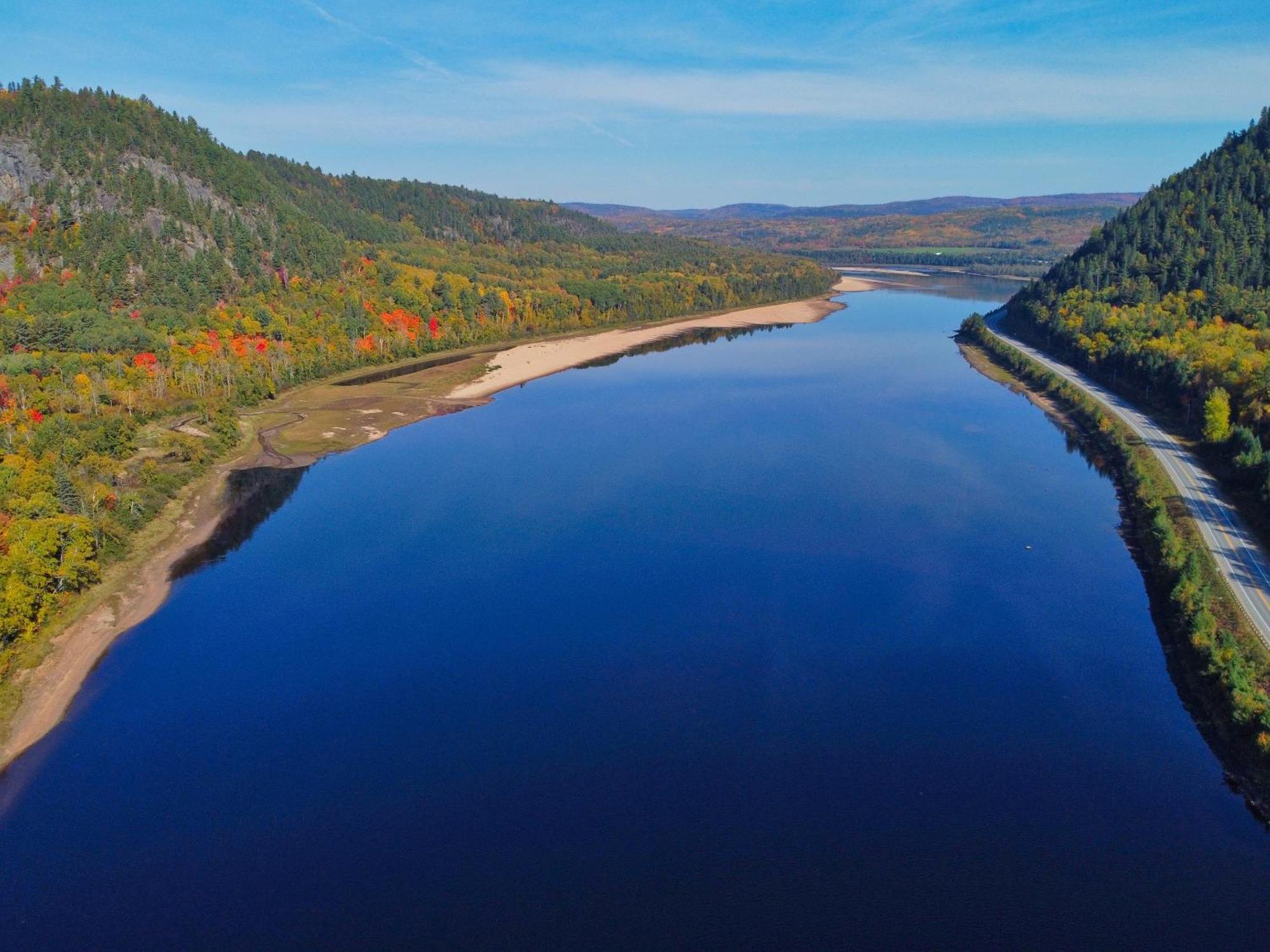 Domaine Le Bostonnais - Le Village En Bois Rond La Tuque Exteriör bild