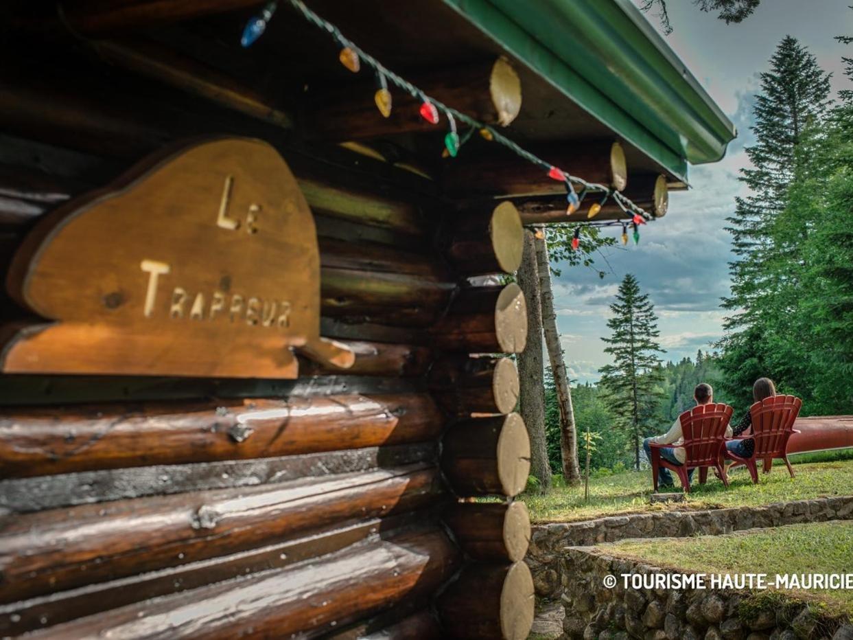 Domaine Le Bostonnais - Le Village En Bois Rond La Tuque Rum bild