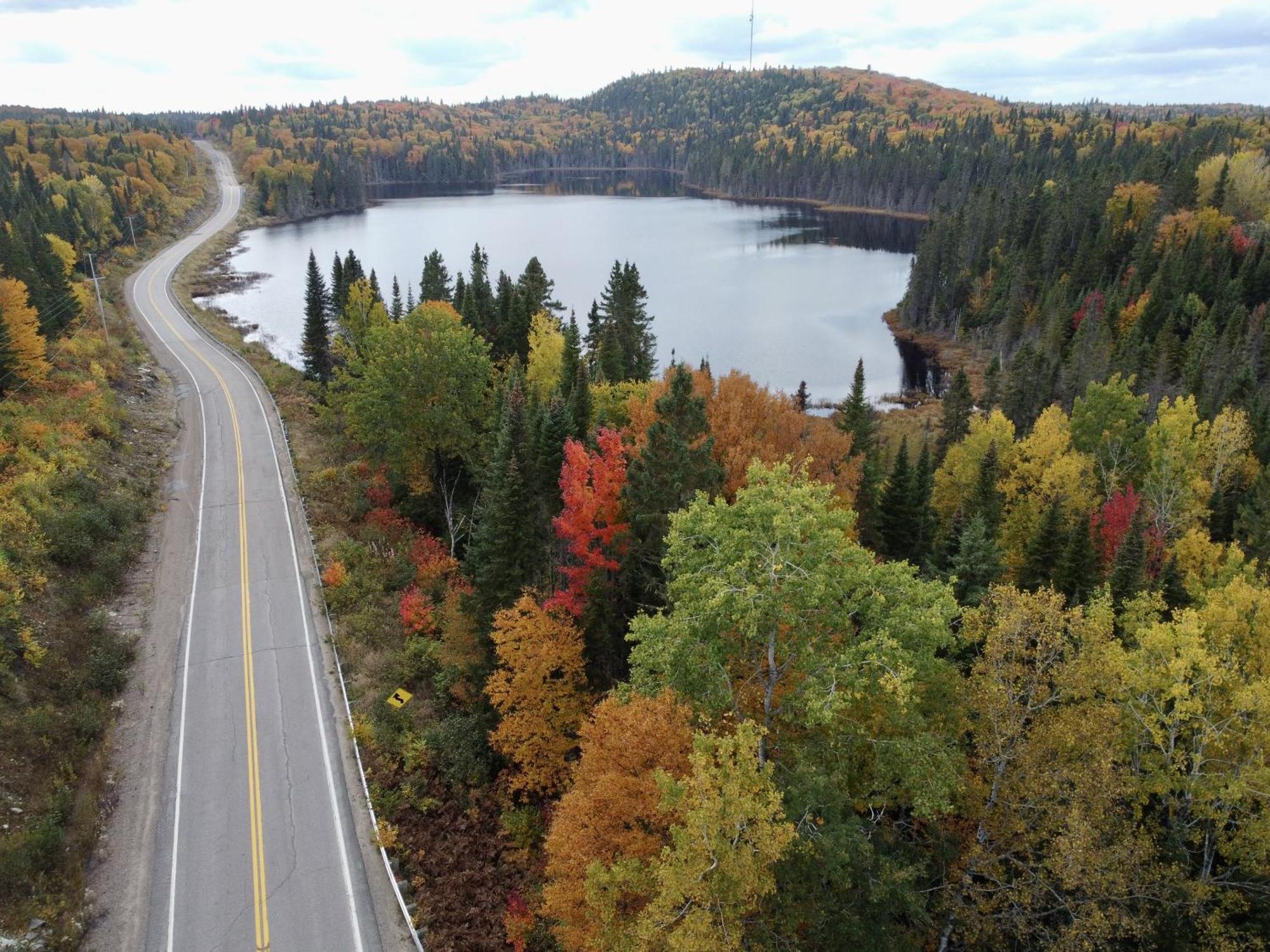 Domaine Le Bostonnais - Le Village En Bois Rond La Tuque Exteriör bild
