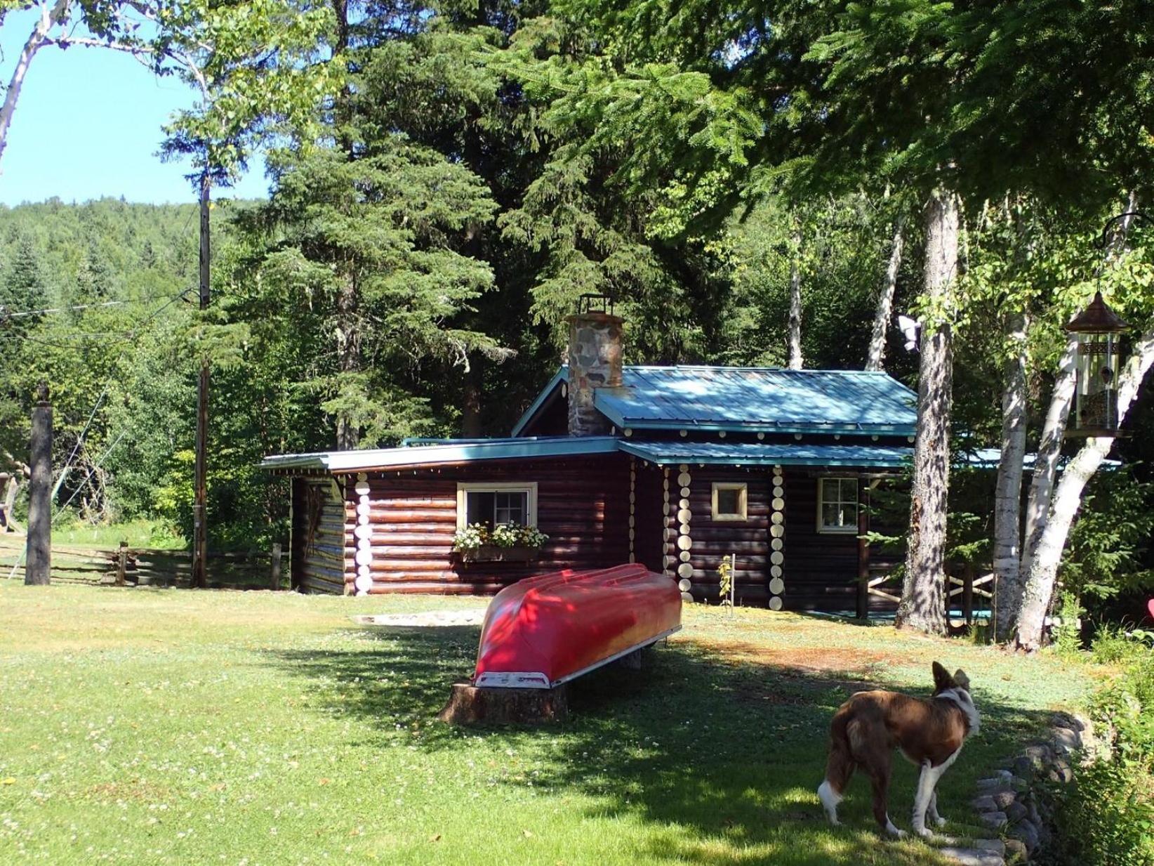 Domaine Le Bostonnais - Le Village En Bois Rond La Tuque Rum bild