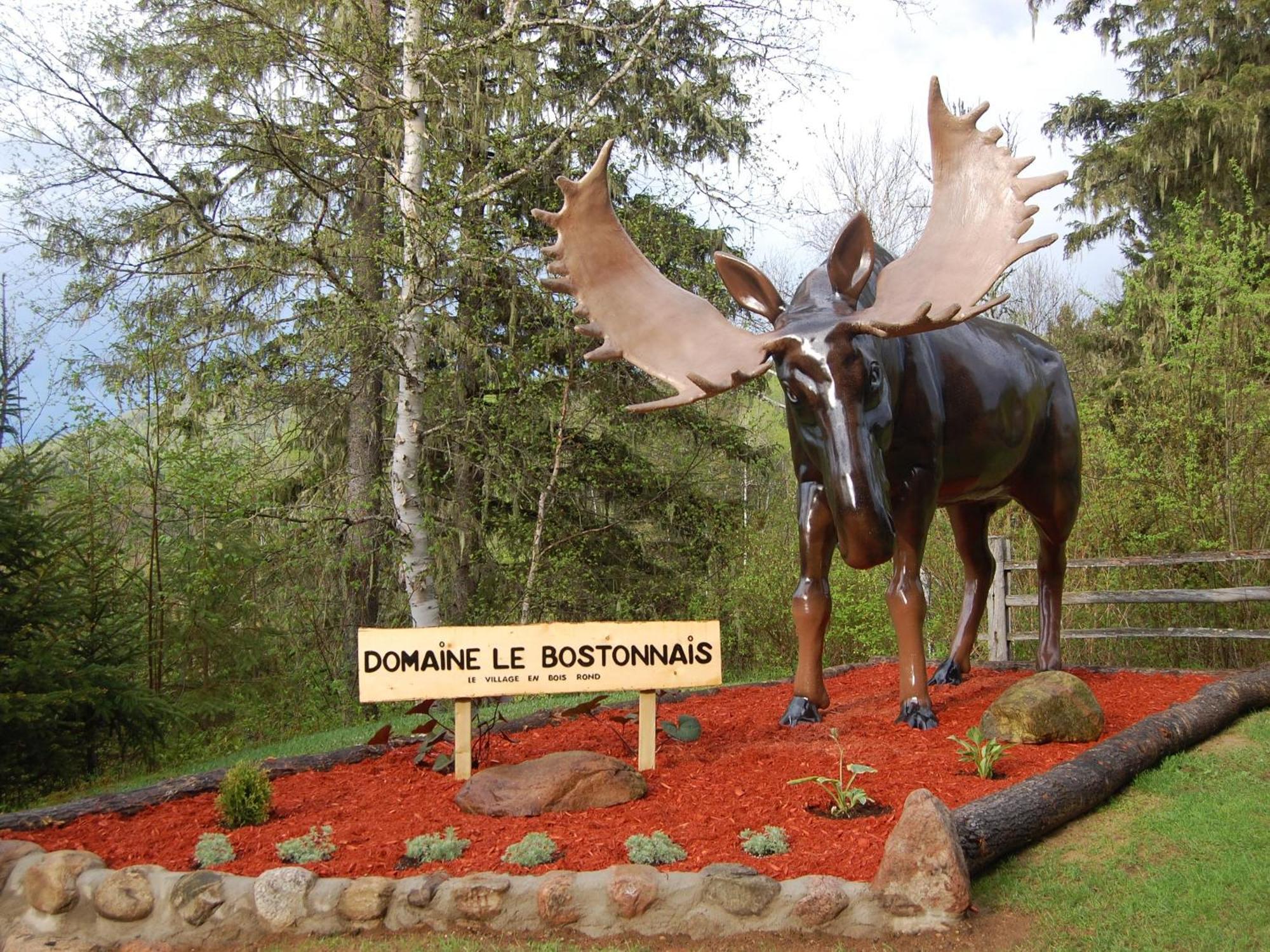 Domaine Le Bostonnais - Le Village En Bois Rond La Tuque Exteriör bild