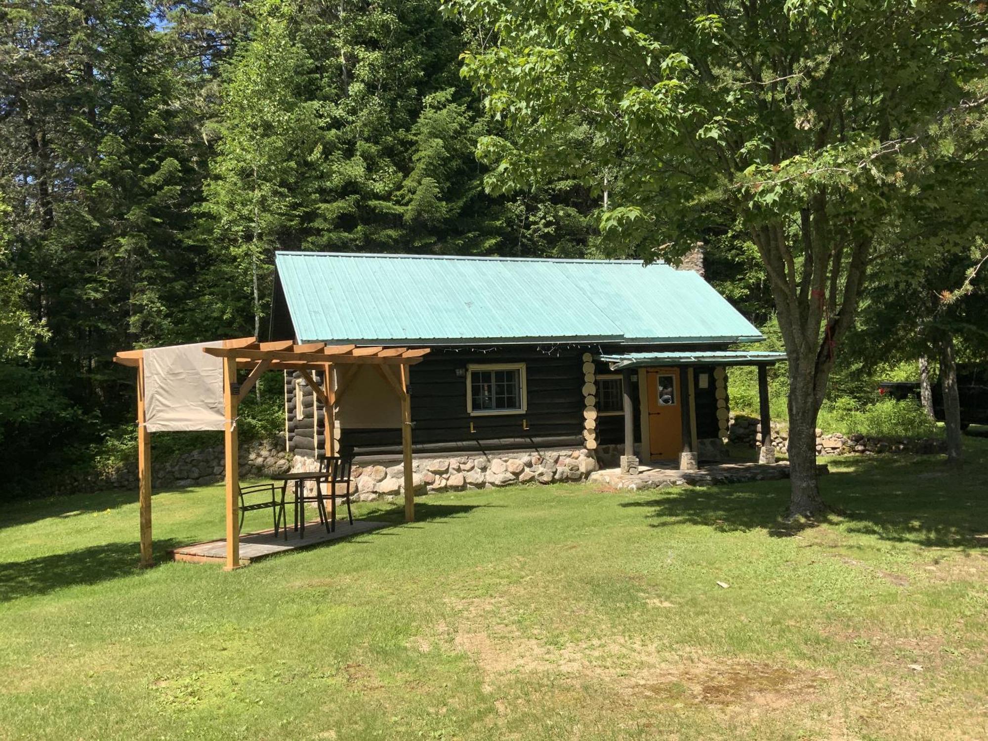 Domaine Le Bostonnais - Le Village En Bois Rond La Tuque Rum bild