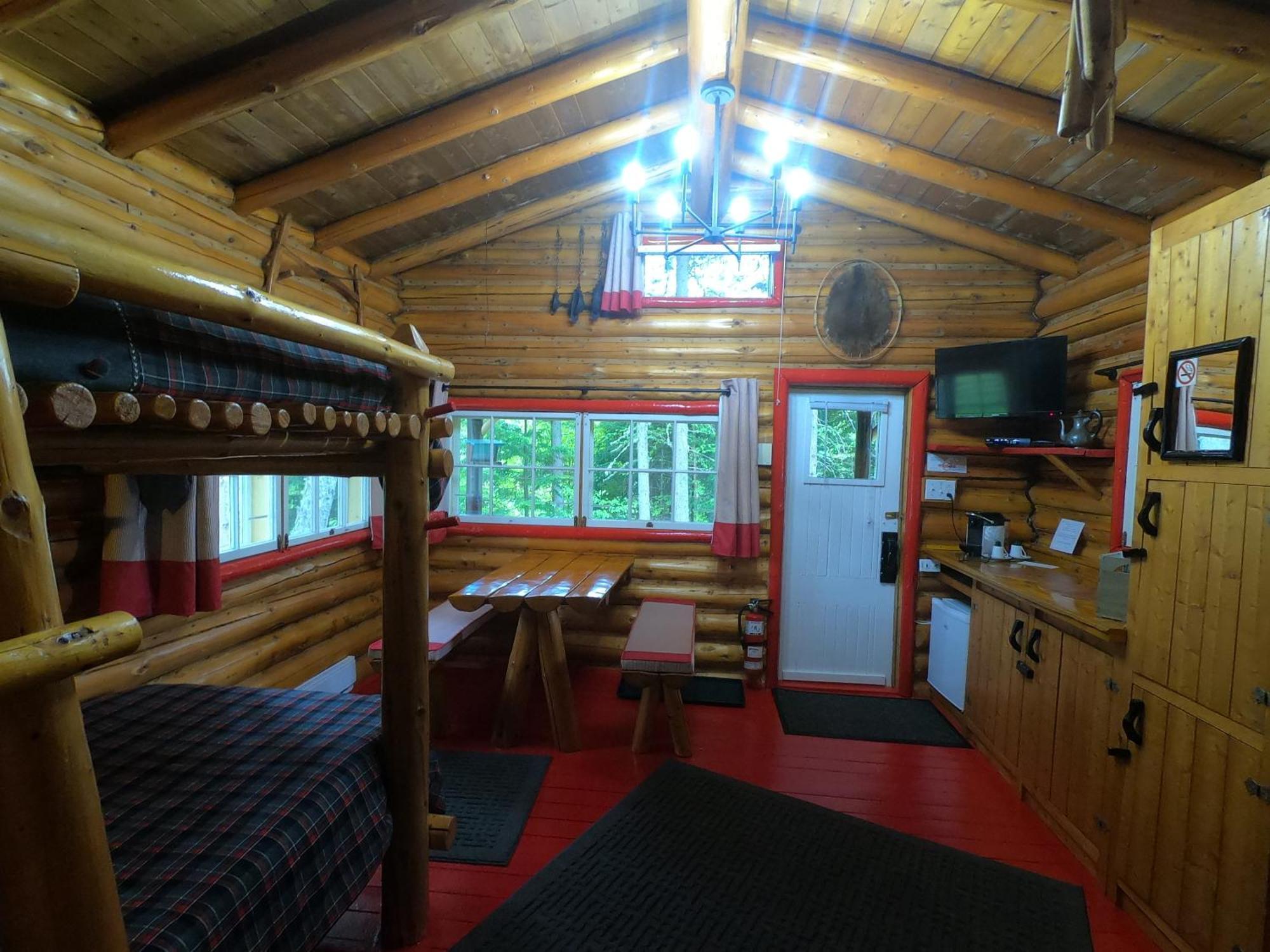 Domaine Le Bostonnais - Le Village En Bois Rond La Tuque Rum bild
