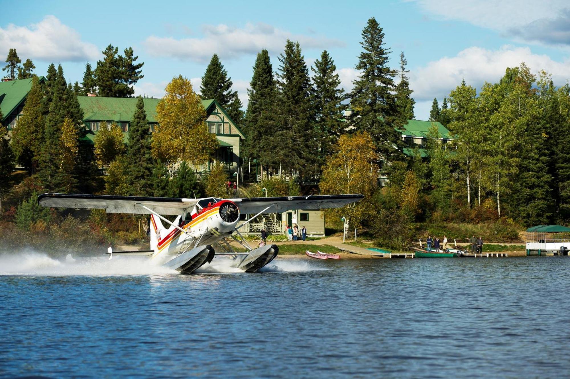 Domaine Le Bostonnais - Le Village En Bois Rond La Tuque Exteriör bild